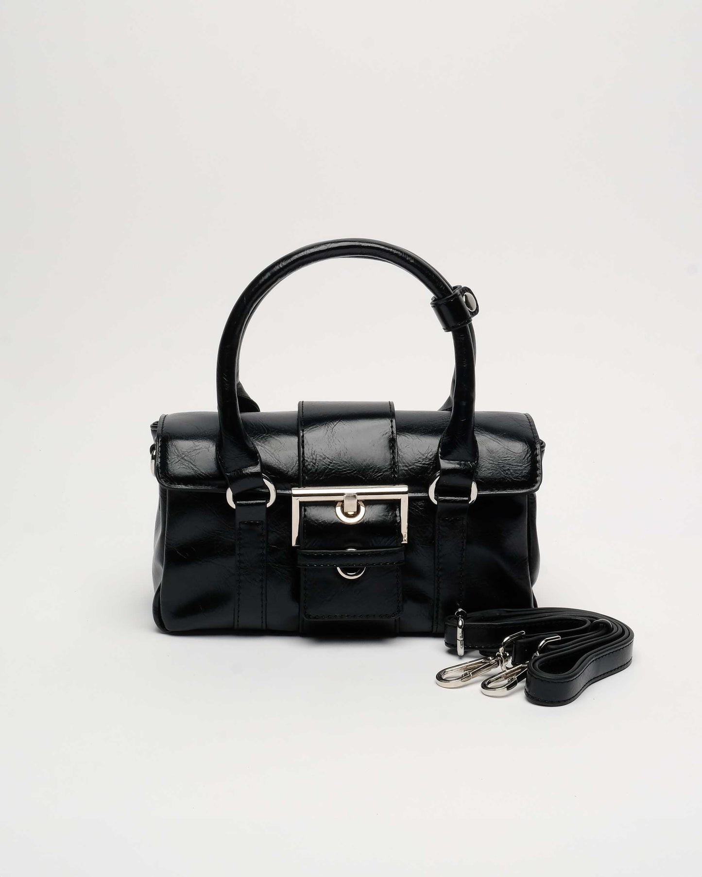 Núnoo Maggie Buckle Wrinkle Black Medium Black
