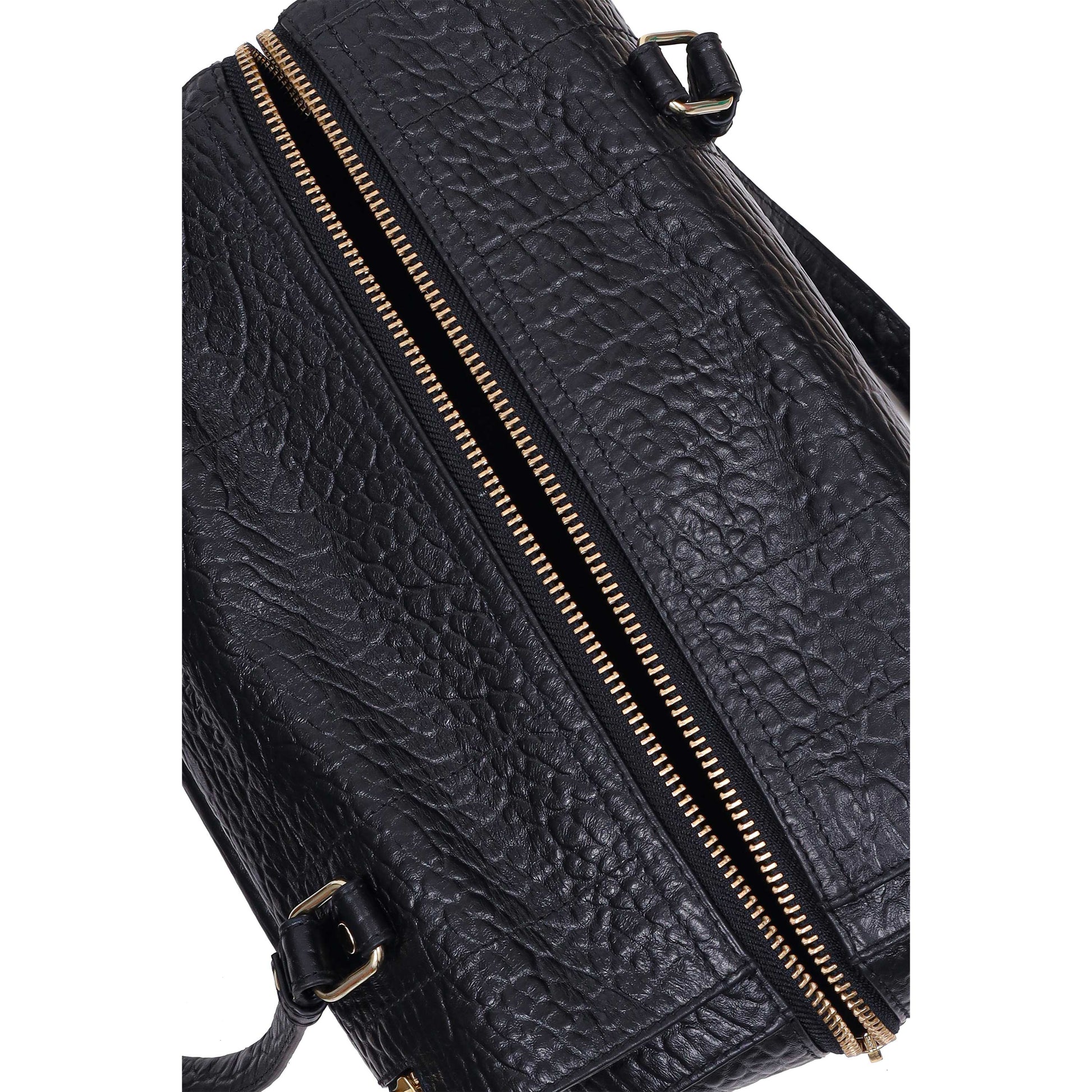 Núnoo Celia New Zealand Black w. Gold Shoulder bags Black