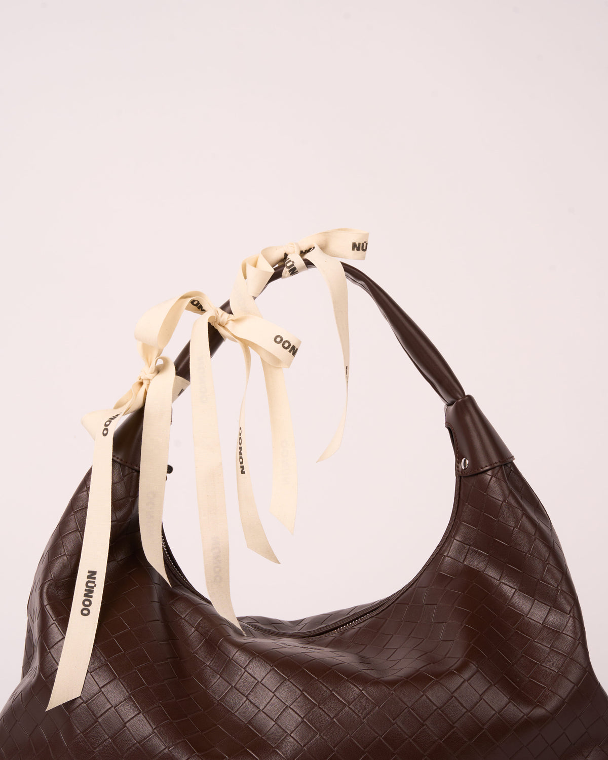 Núnoo Christmas Gift Box Maxi Black