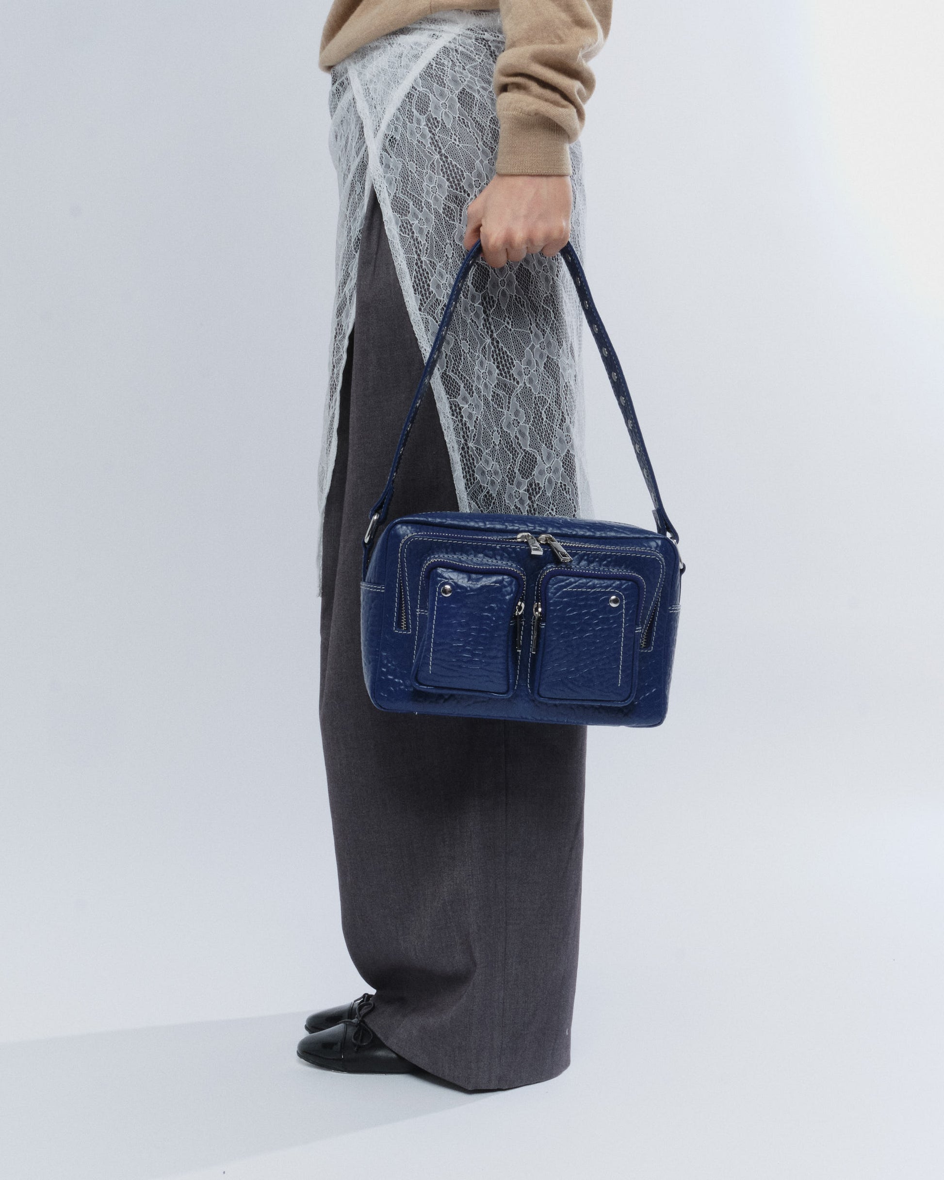 Núnoo Ellie Line Deep Blue Medium Deep Blue