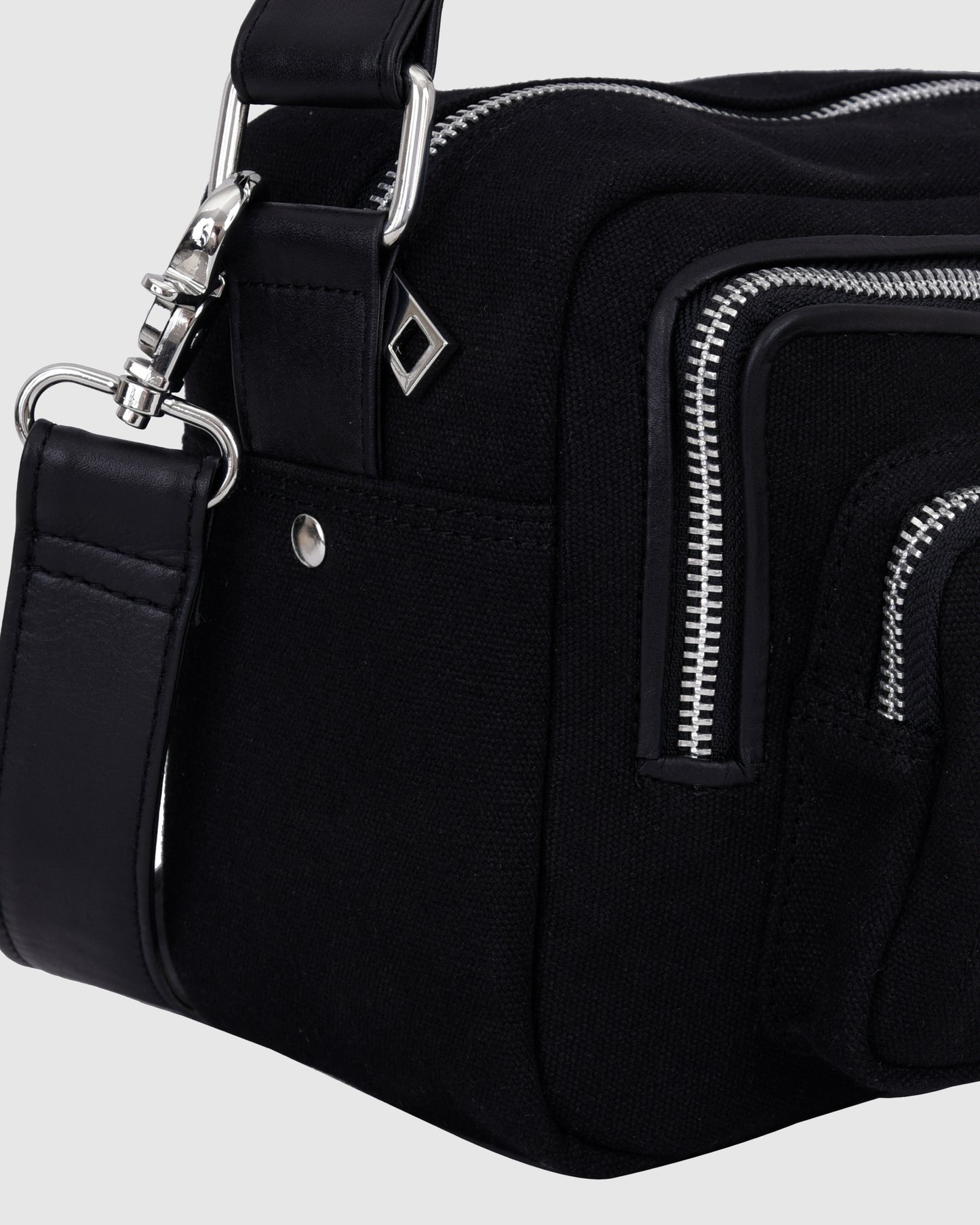 Núnoo Ellie recycled canvas black Medium