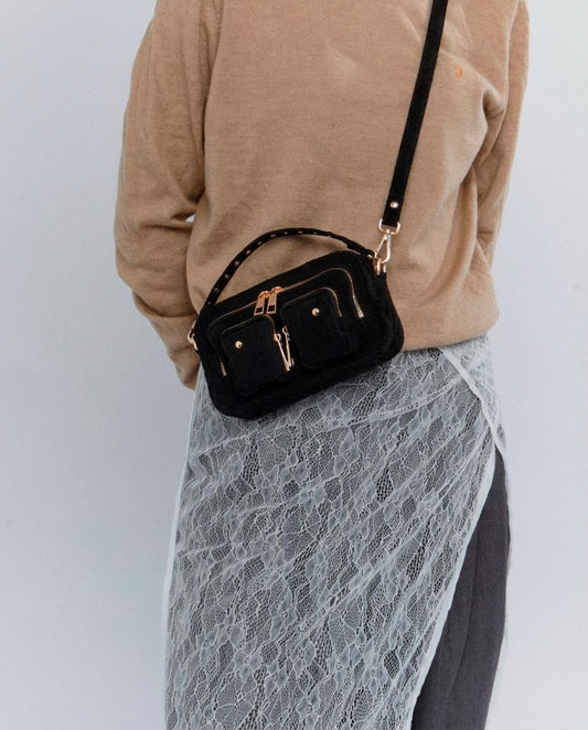 Núnoo Helena Suede Black w. Gold Small bag Black