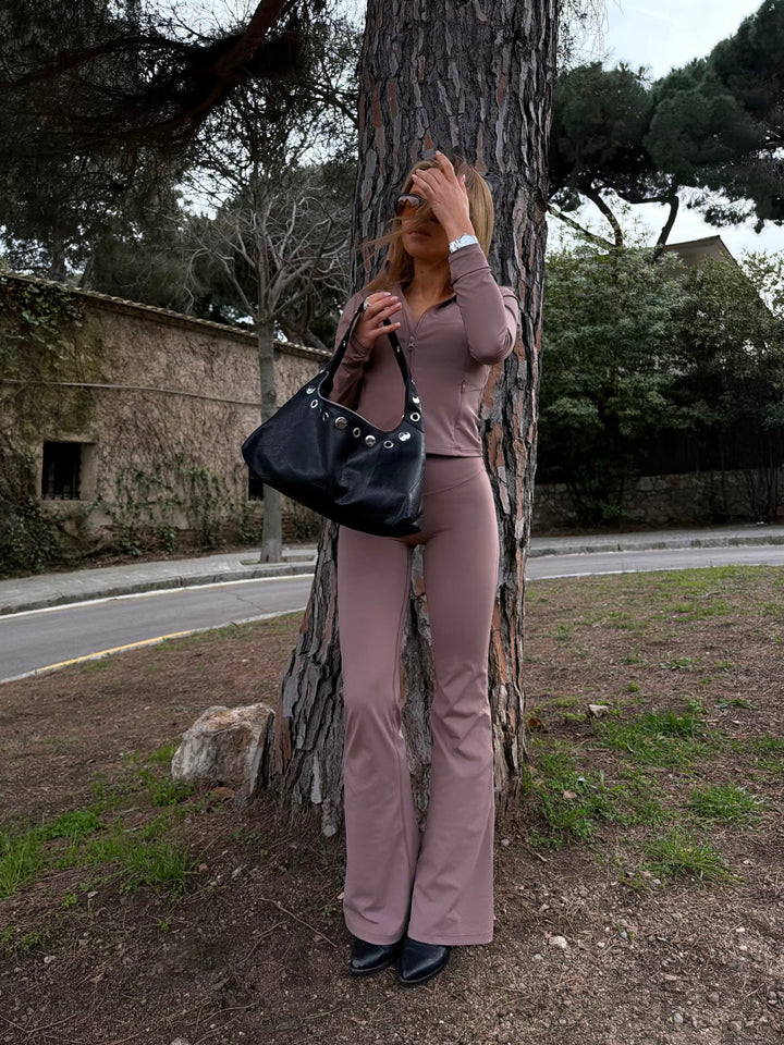 Núnoo Large Dandy Studs Mountain Black Large Black