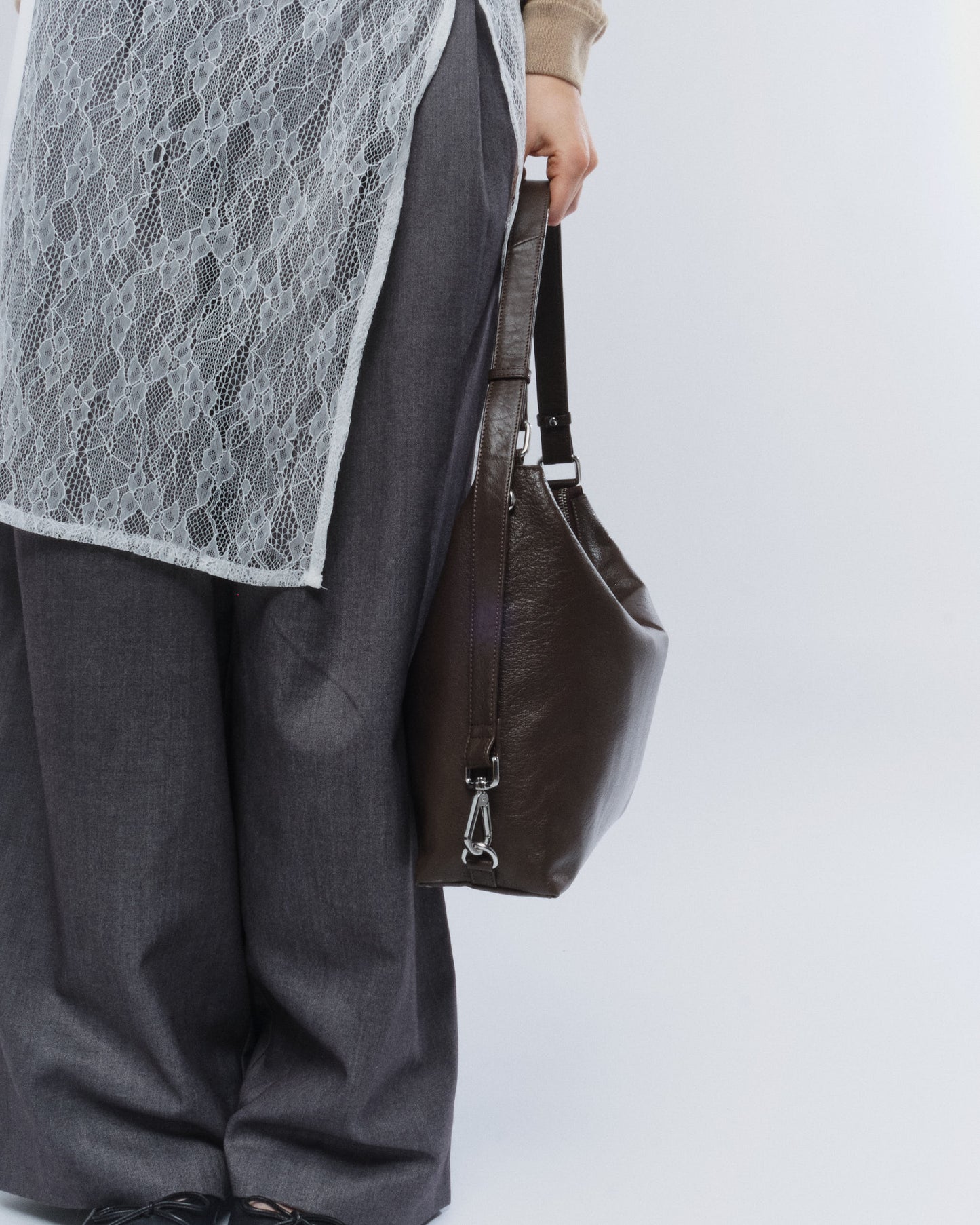 Núnoo Rio Mountain Dark Brown Large Dark brown